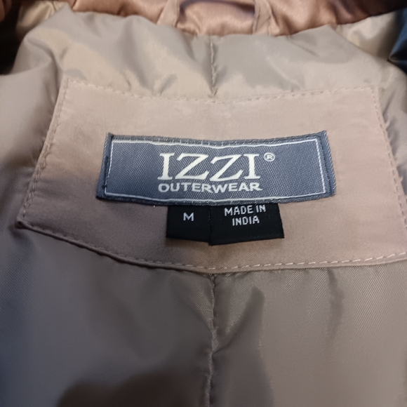 IZZI WOMEN'S SIZE MEDIUM TAN WINTER COAT. - Picture 4 of 5